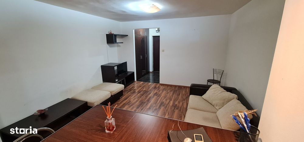 Garsoniera 2 minute Metrou Favorit - 5 minute AFI Cotroceni