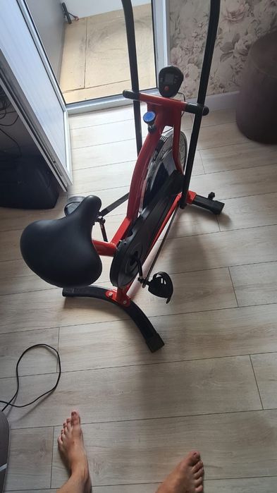 Велотренажер для рук и ног