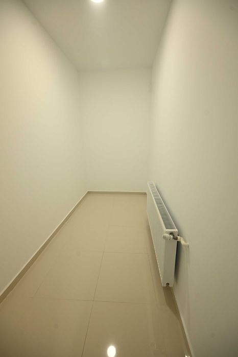 De inchiriat - Spatiu Comercial 53 mp - mun. Husi, 1 Mai, nr.1