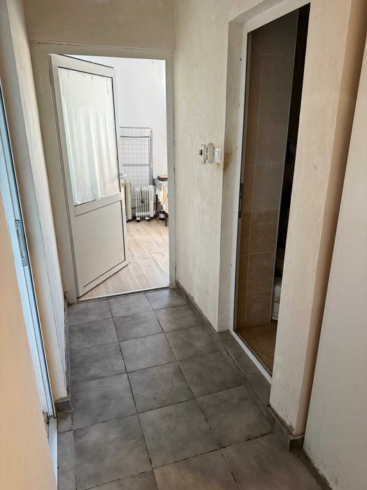 Продава се Тристаен апартамент в Пловдив, Кючук Париж - 74 кв.м за 1825 €/кв.м - Снимка #2