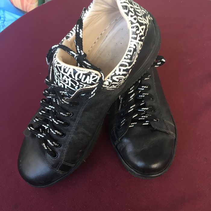 Като нови сникерси естествена кожа