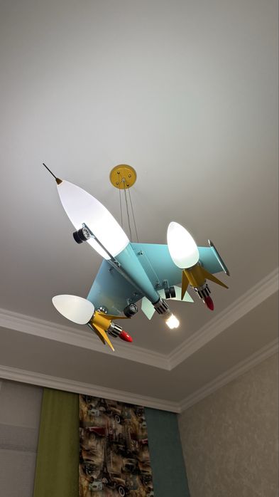 Продам очень хорошего качество люстры