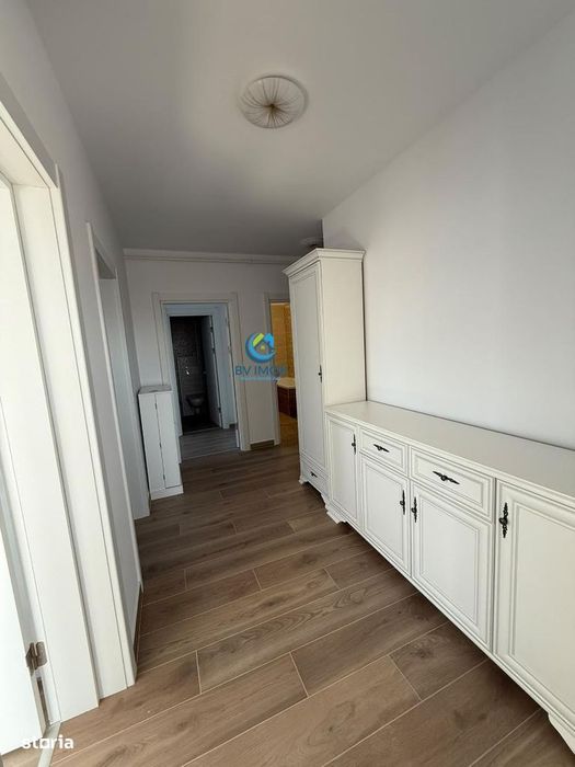 Inchiriem Apartament 3 Camere, Modern, Decomandat, Cristian