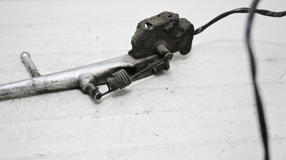 Cric Lateral Suzuki GSR 600 2006 - 2010