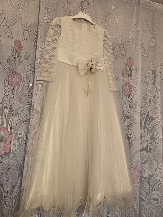 Платье девочке нарядное