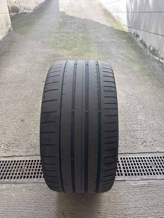 Гуми Pirelli P Zero