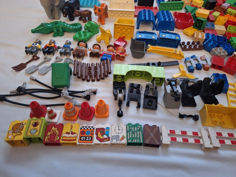 Lot mare Lego Duplo 5 kg.