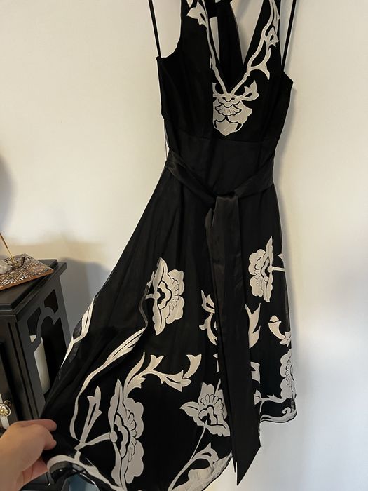 Rochie de ocazie neagră cu broderie