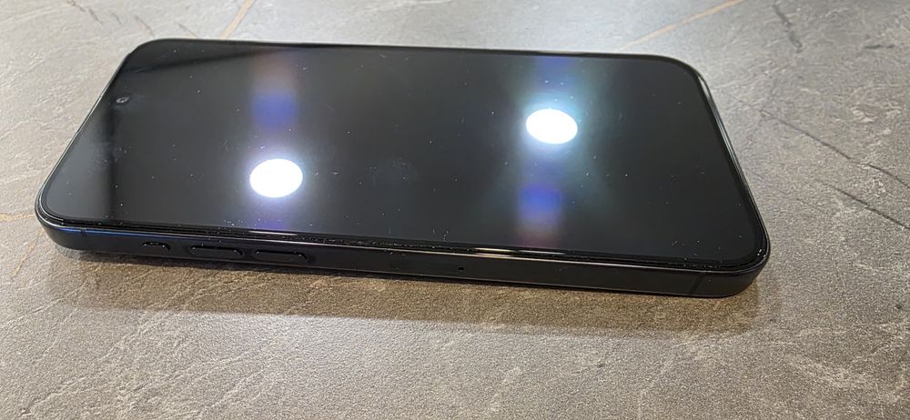 Iphone 15 pro max 256gb като нов