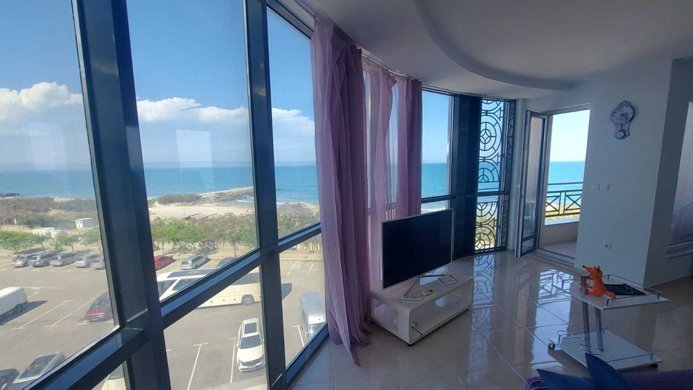 Тристаен апартамент с панорама море, Първа линия, Без такса