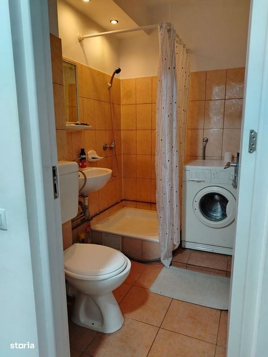 cv 99 Bd.Independentei , apartament 1 camera, etaj intermediar
