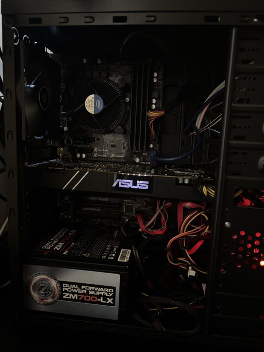 Бюджетен Геймърски Настолен i7 4770/ GTX 1070Ti 8GB / 16GB RAM/ SSD+ HDD