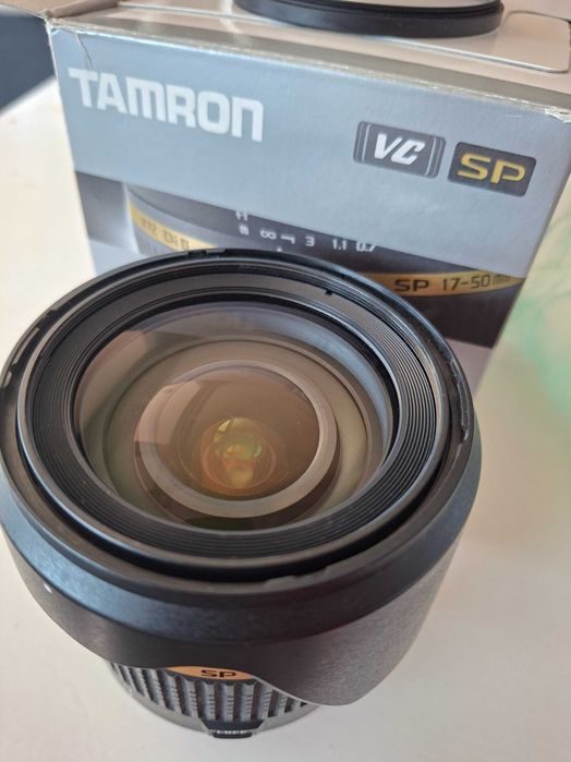 Tamron 17-50mm f/2.8 VC за Canon EF-S / EF Mount