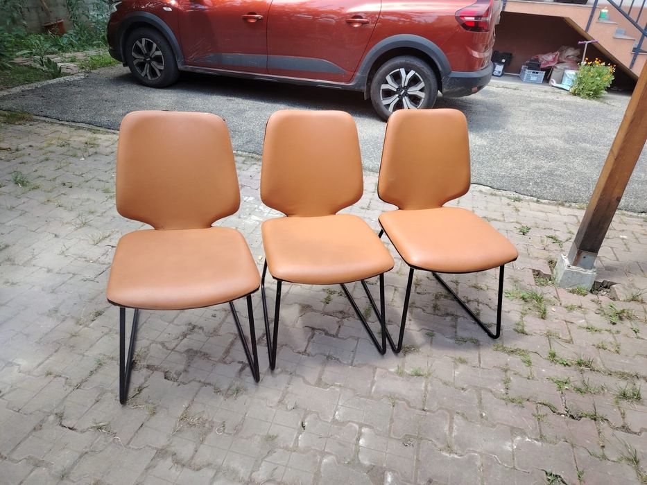 „Set scaune design modern, piele ecologică cognac