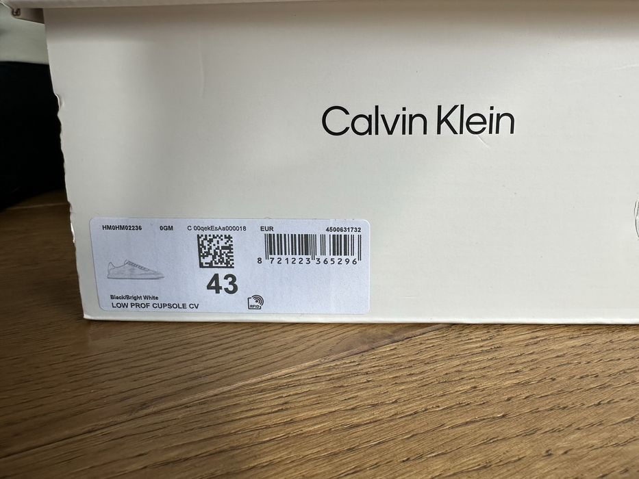 Adidasi Calvin klein 43
