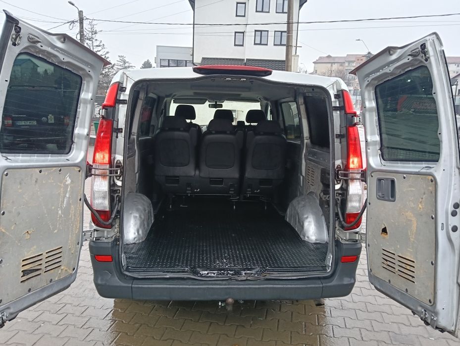 Mercedes Vito 2.2 DIESEL 150 cp. 6 locuri + spațiu marfă Long Model
