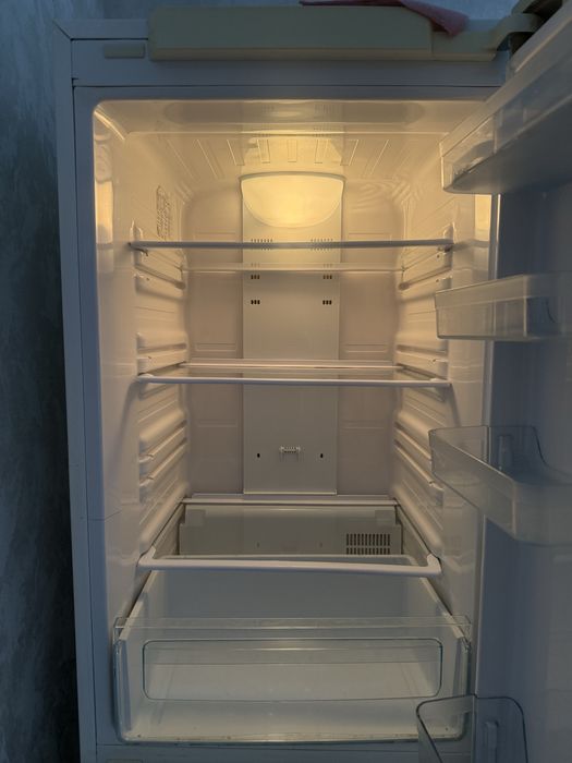 Продам холодильник samsung