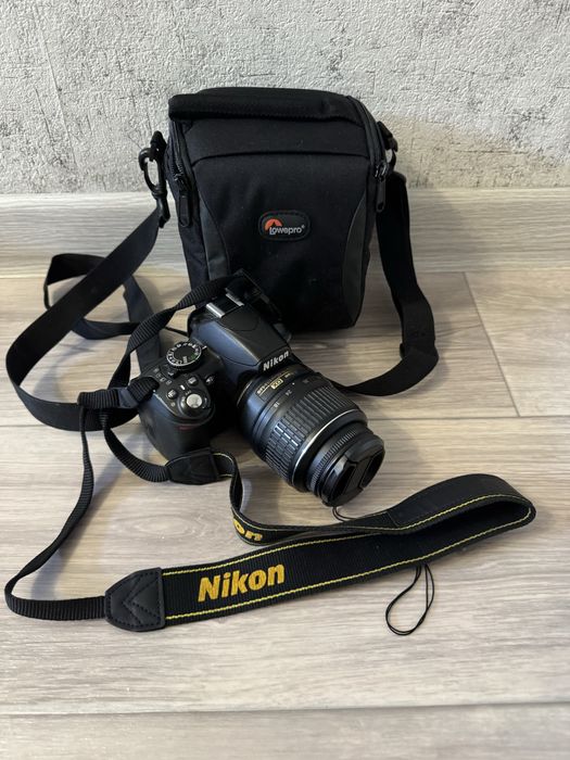 Продам фотоаппарат Nikon D3100