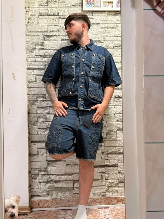 Compleu LV barbati de la S la XLL