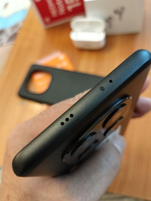 Redmi note 15:256/8+4гб.