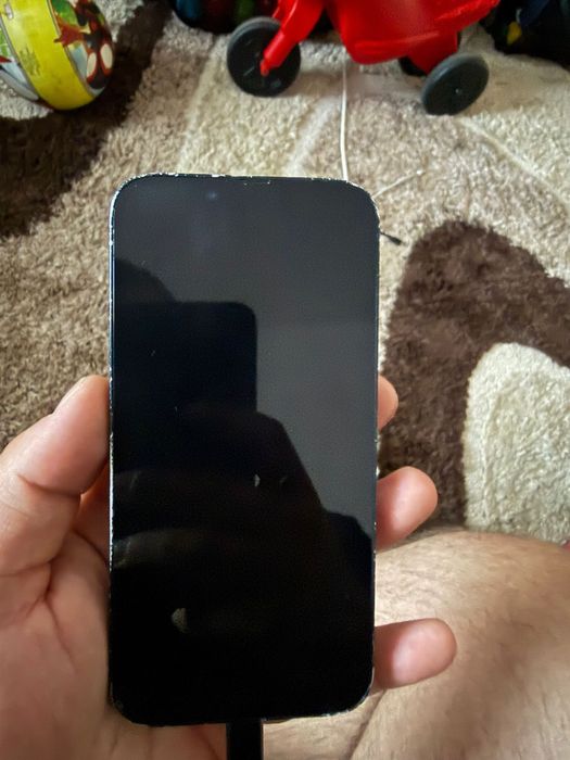 Vand iphone 14  pret fix