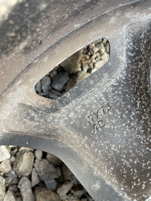 Оригинални 17" Subaru XV 5x100 7j ET48