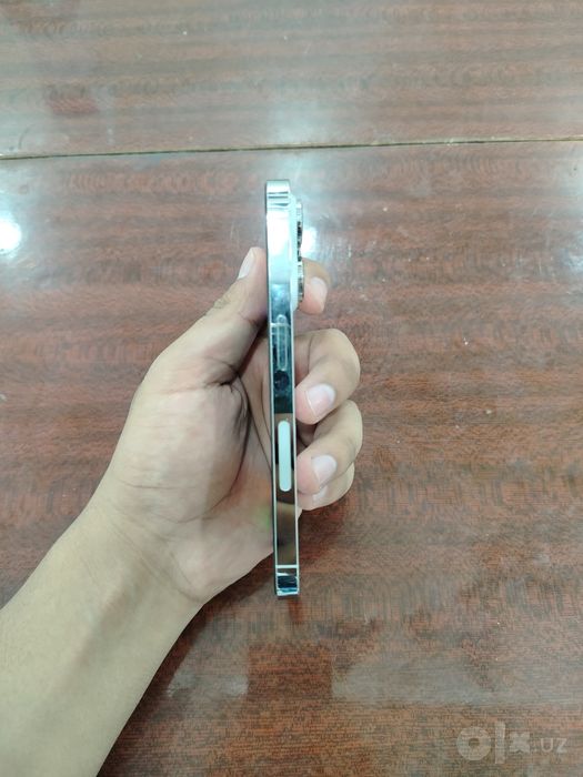 Iphone 14 pro white sotiladi