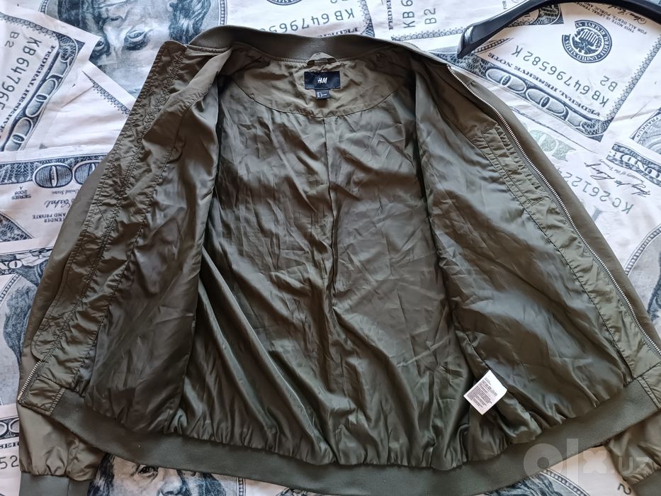 Оригинальная ветровка H&M