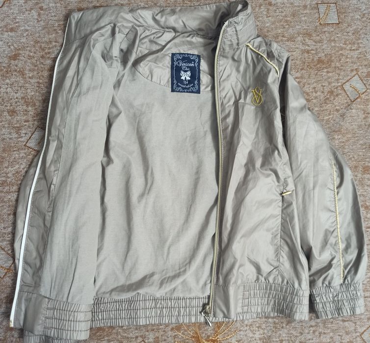 Недорого ветровка+дождевик на девочку