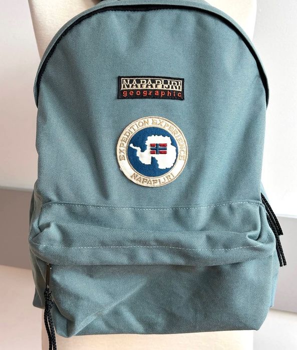 Две текстилни раници Dakine & Napapijri