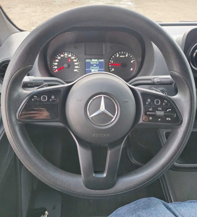 Mercedes - Benz Sprinter 319 Bluetec