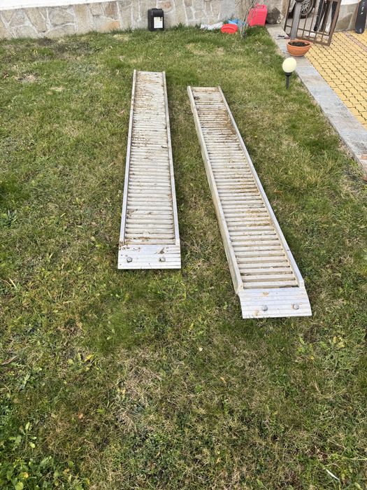 Пътеки за мини багер до 2.5Т