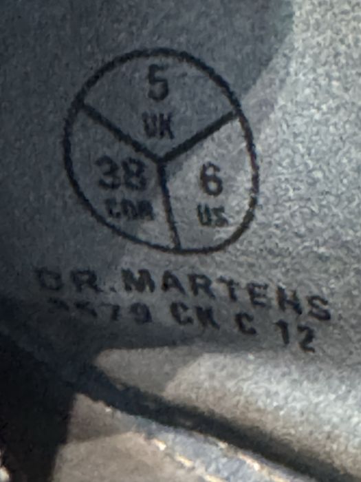 Чехли DR.MARTENS .Номер 38