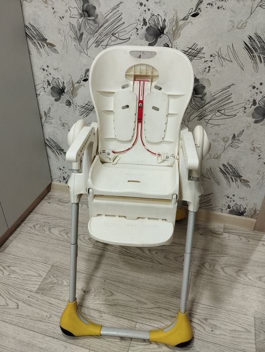 Продам стульчик для кормления.