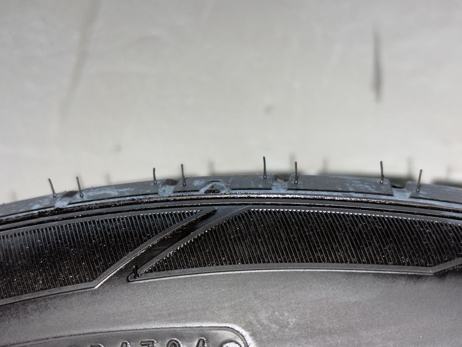 255/45/R20 резина для авто