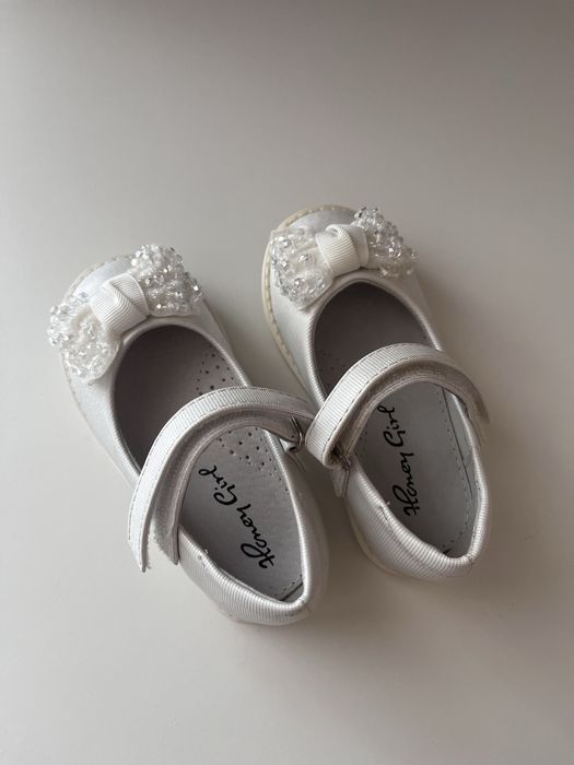 Детские туфли новые