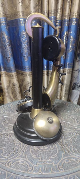 Телефоны в стиле ретро продам