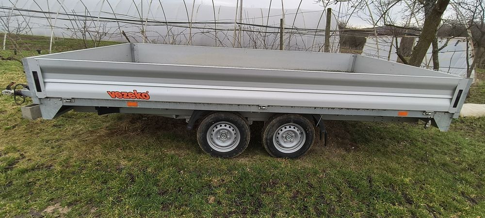 Remorca 4x2 m de vanzare 2700 kg