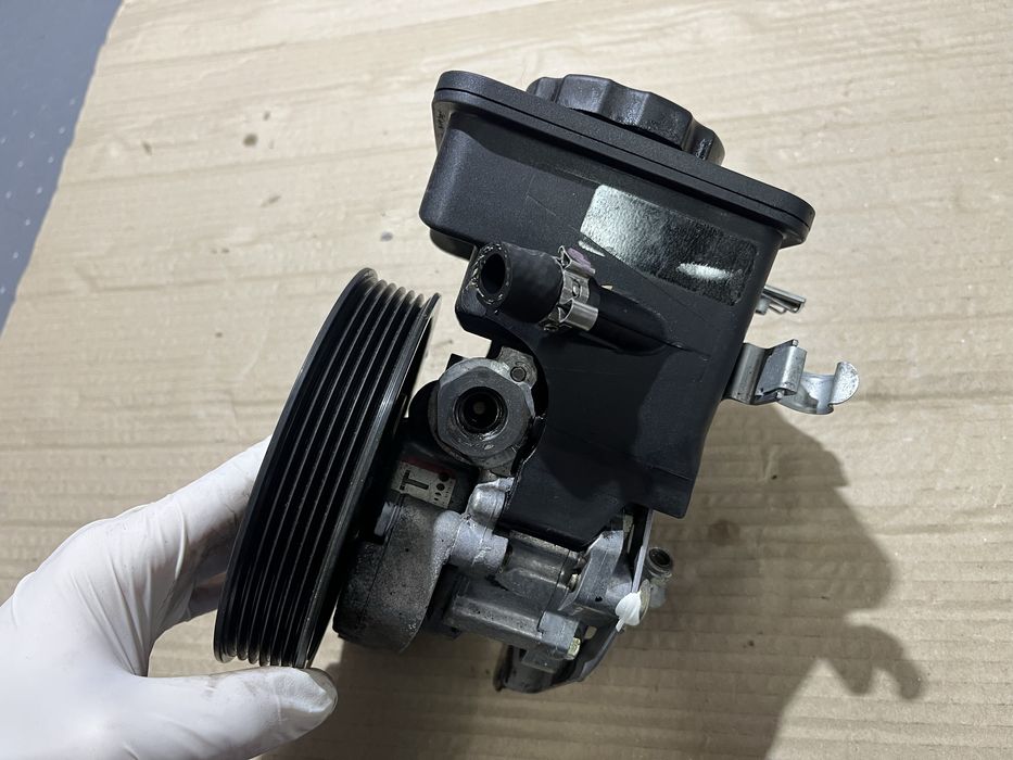 Хидравлична помпа за BMW E46 320D (150 к.с.)