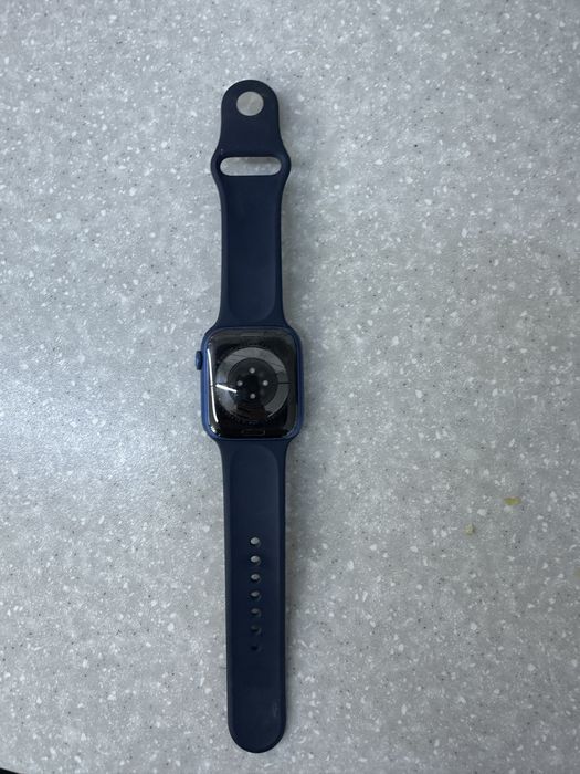 Продам apple watch 7 series 45mm