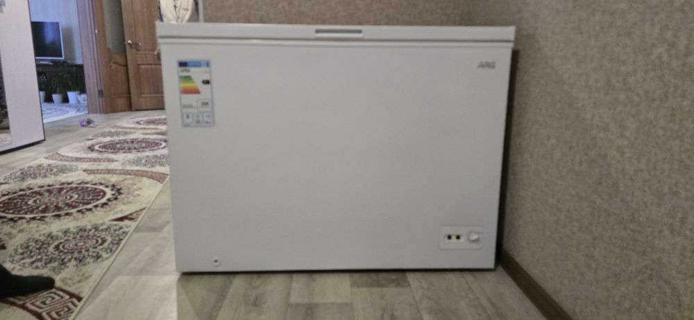 Продам морозильник