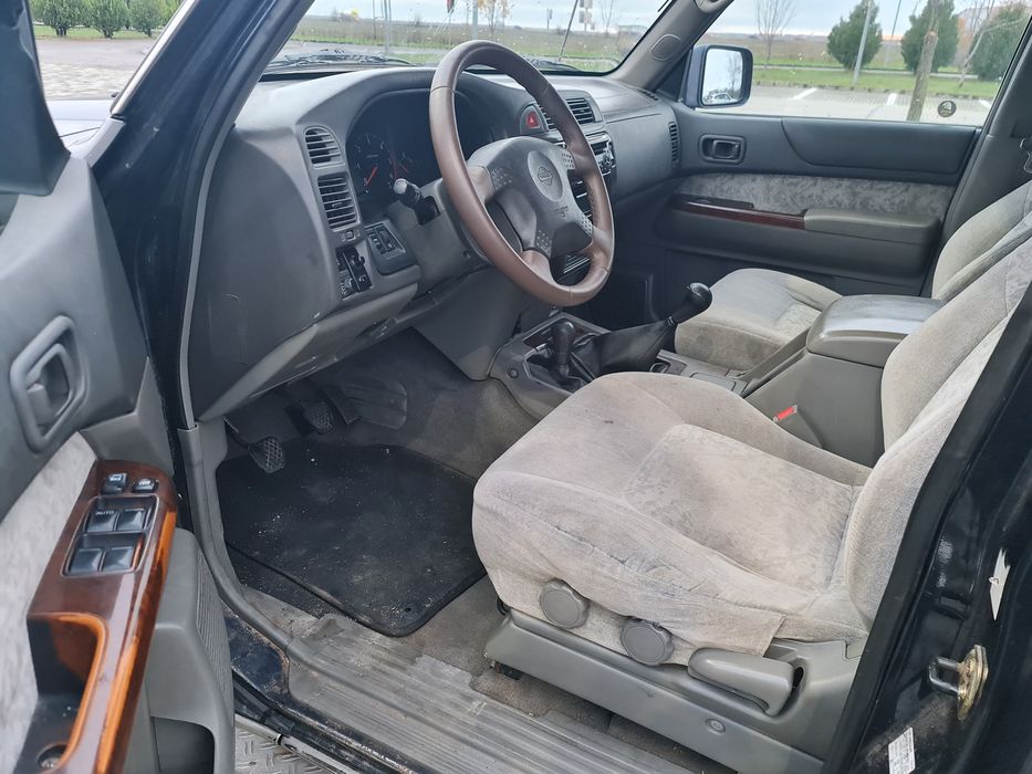 Vind Nissan Patrol autoutilitara N1