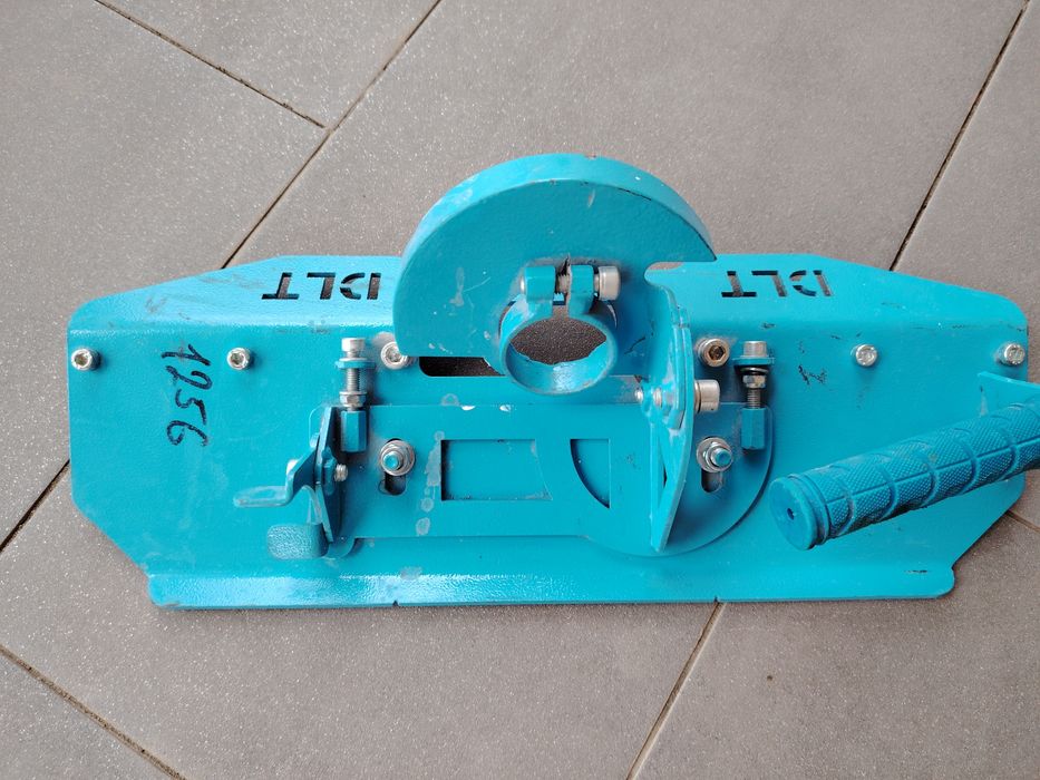 Продам Заусовщик