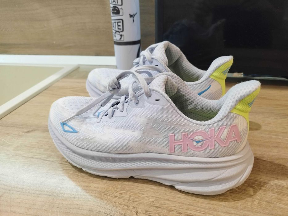 Маратонки за бягане HOKA Clifton 9