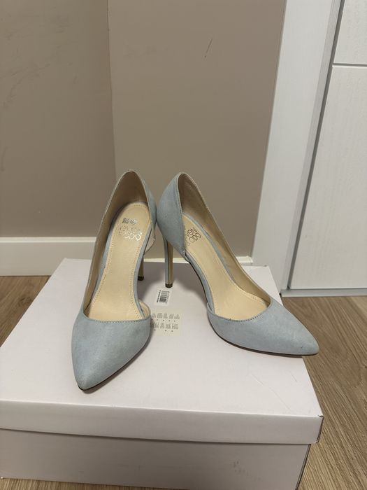 Сини високи токчета