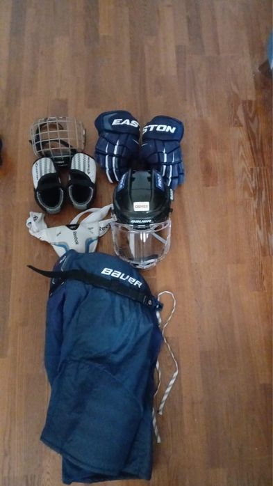 Продам хоккейную экипировку на рост 170-175