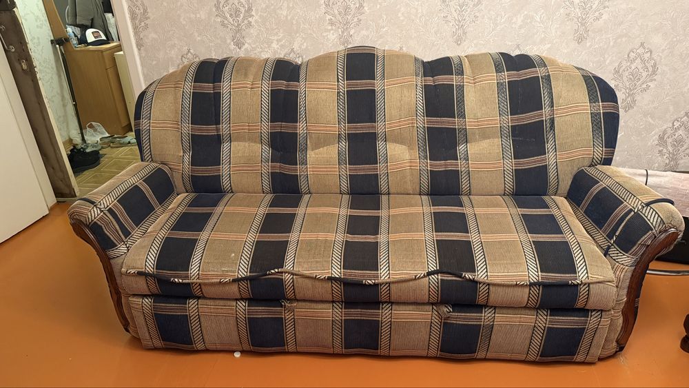 Продам диван и 2 кресла.5000 тенге