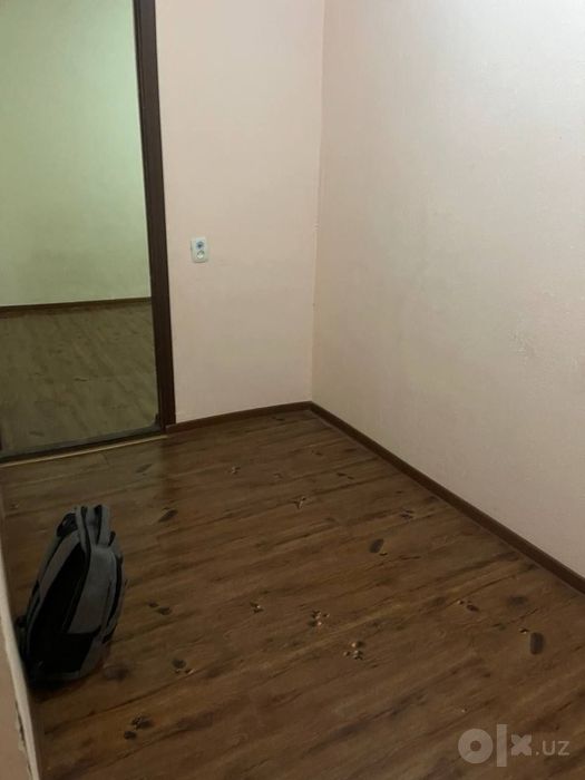 1 комнатная (38кв.м.) в 8 микрорайоне на 3 этаже