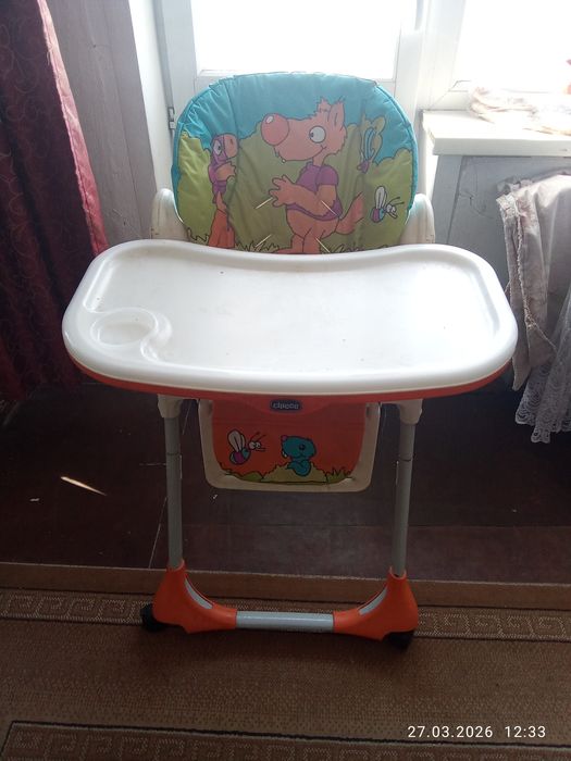 Продам стул детский