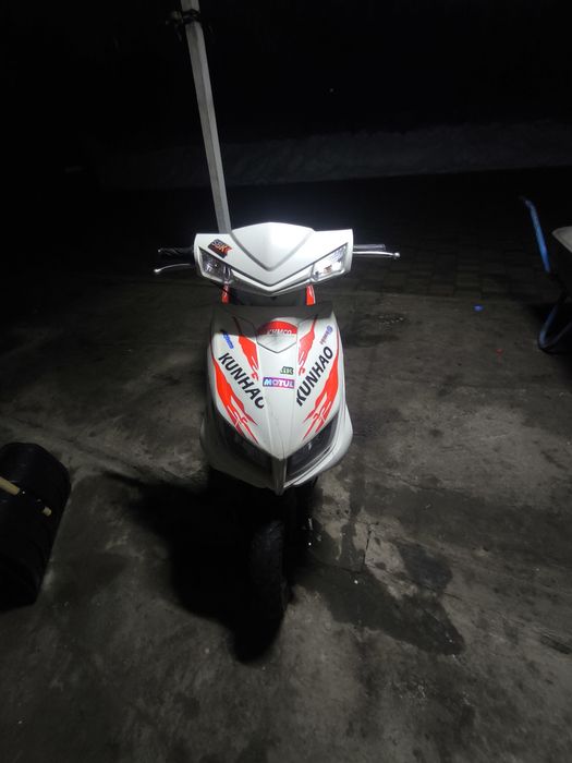 Продам м8 мопетт